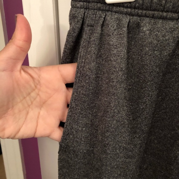 Men’s Adidas Sweatpants - M - Picture 5 of 10